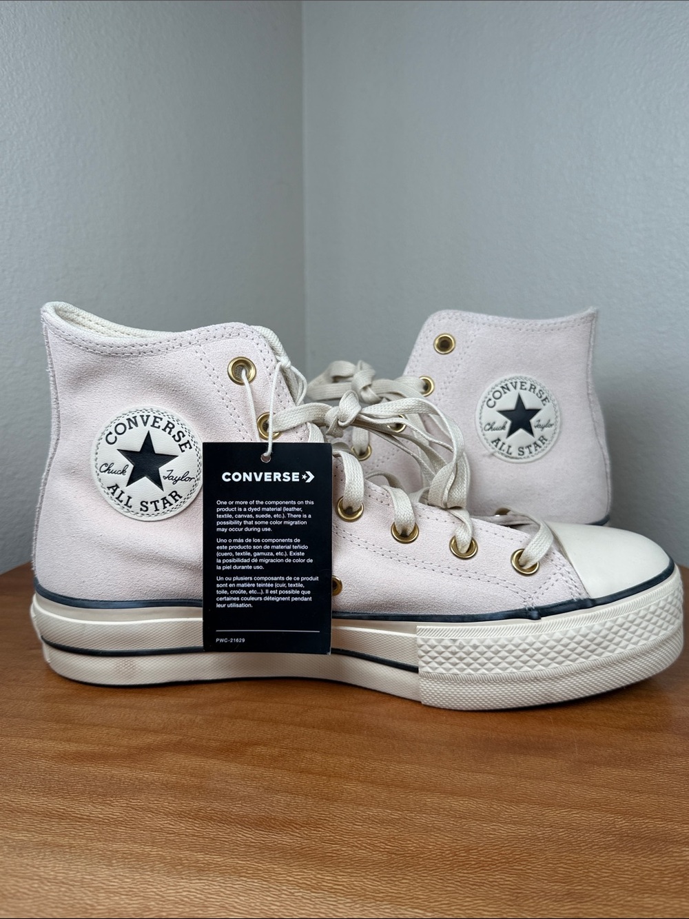 Converse Chuck Taylor All Star Lift Platform High Pale Petal/ Pink Size 9 New